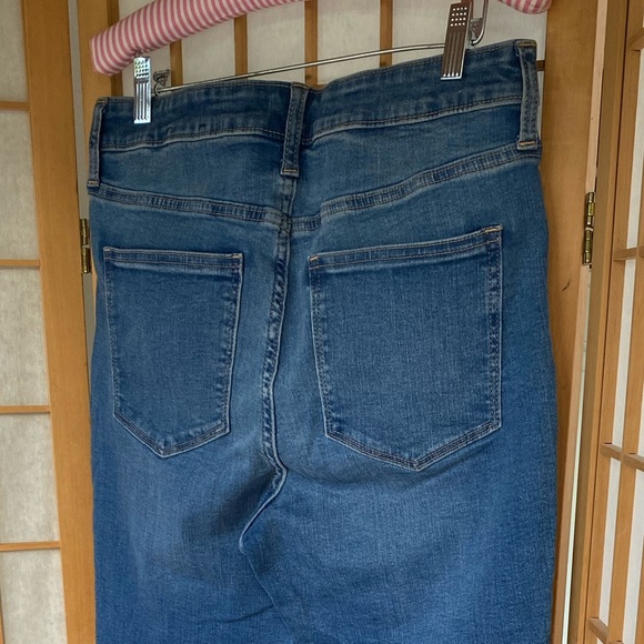 Gap High Rise Distressed Buttoned Jean Legging SZ 12/31 Short NWOT - Picture 12 of 13